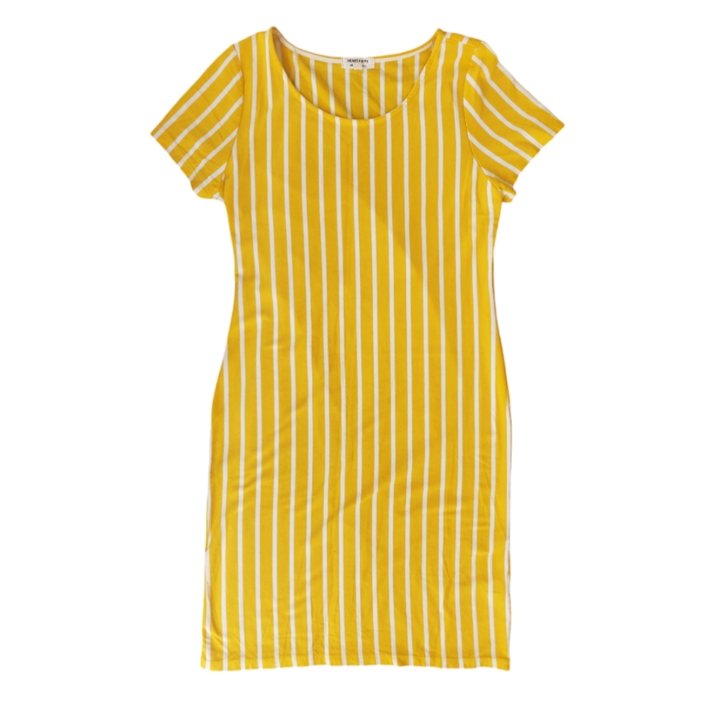 Heart & Hips stretch form fitting short sleeve striped dress